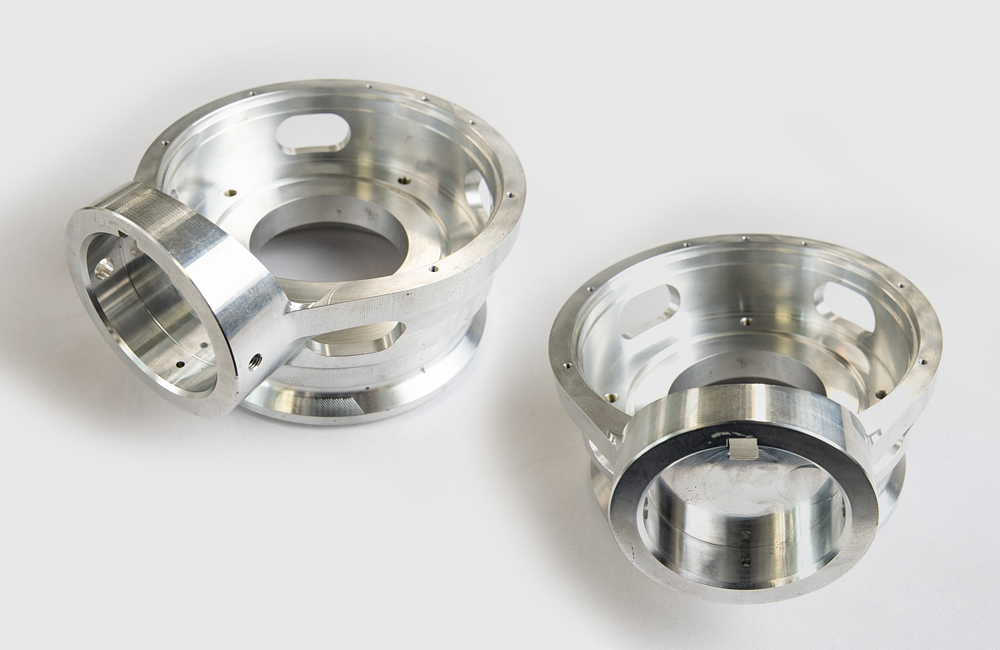 ロボットの関節部分 機械加工