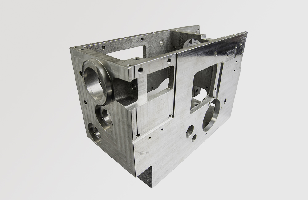 ケース 機械加工