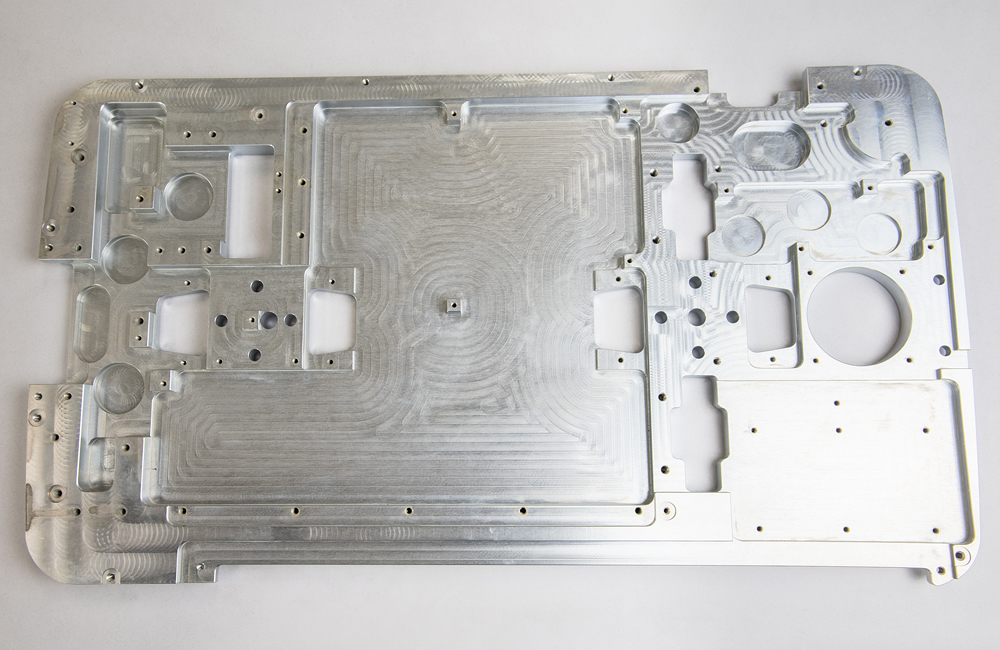 ハウジング 機械加工